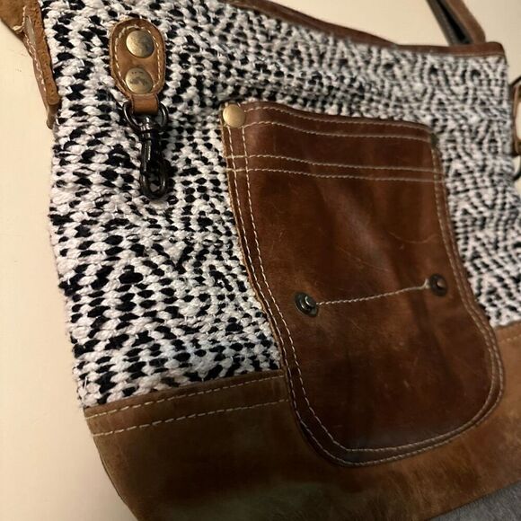 Myra Bag Burnt Sienna Upcycled Canvas Cotton & Leather Shoulder Crossbody Bag - Picture 4 of 14